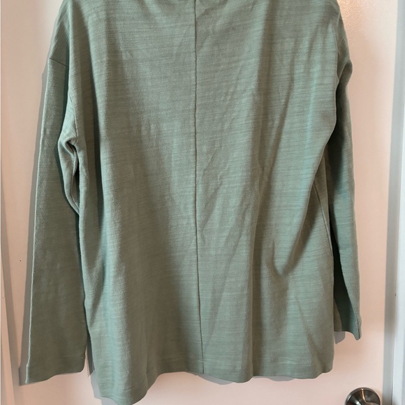 Loft size M light green shirt with button detail - Picture 3 of 4